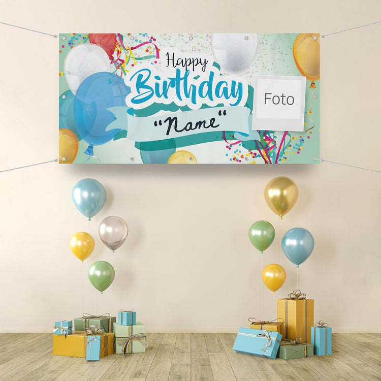 banner zum Geburstag personalisieren Ballons Beispiel im Raum hängend