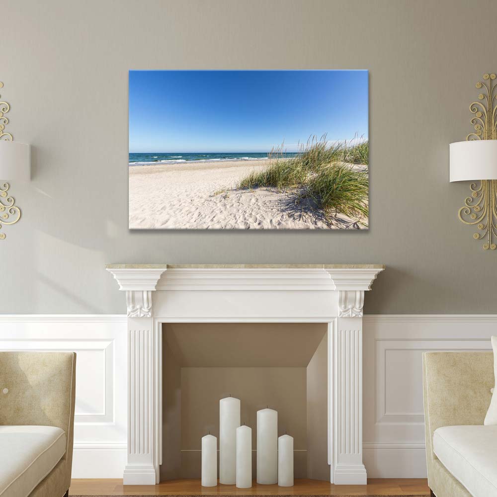 Leinwandbild "Strand Ostsee" in hellem Wohnzimmer
