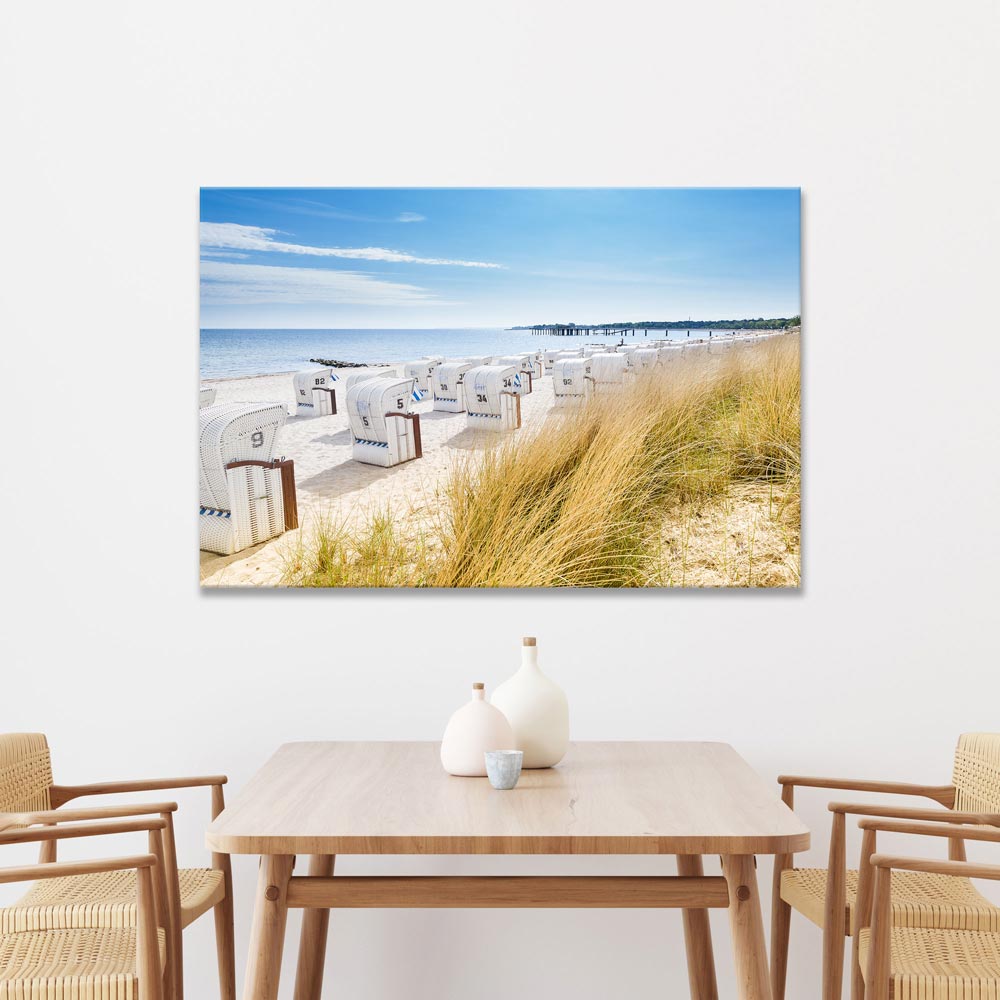Leinwandbild "Strandkörbe am Meer" im esszimmer